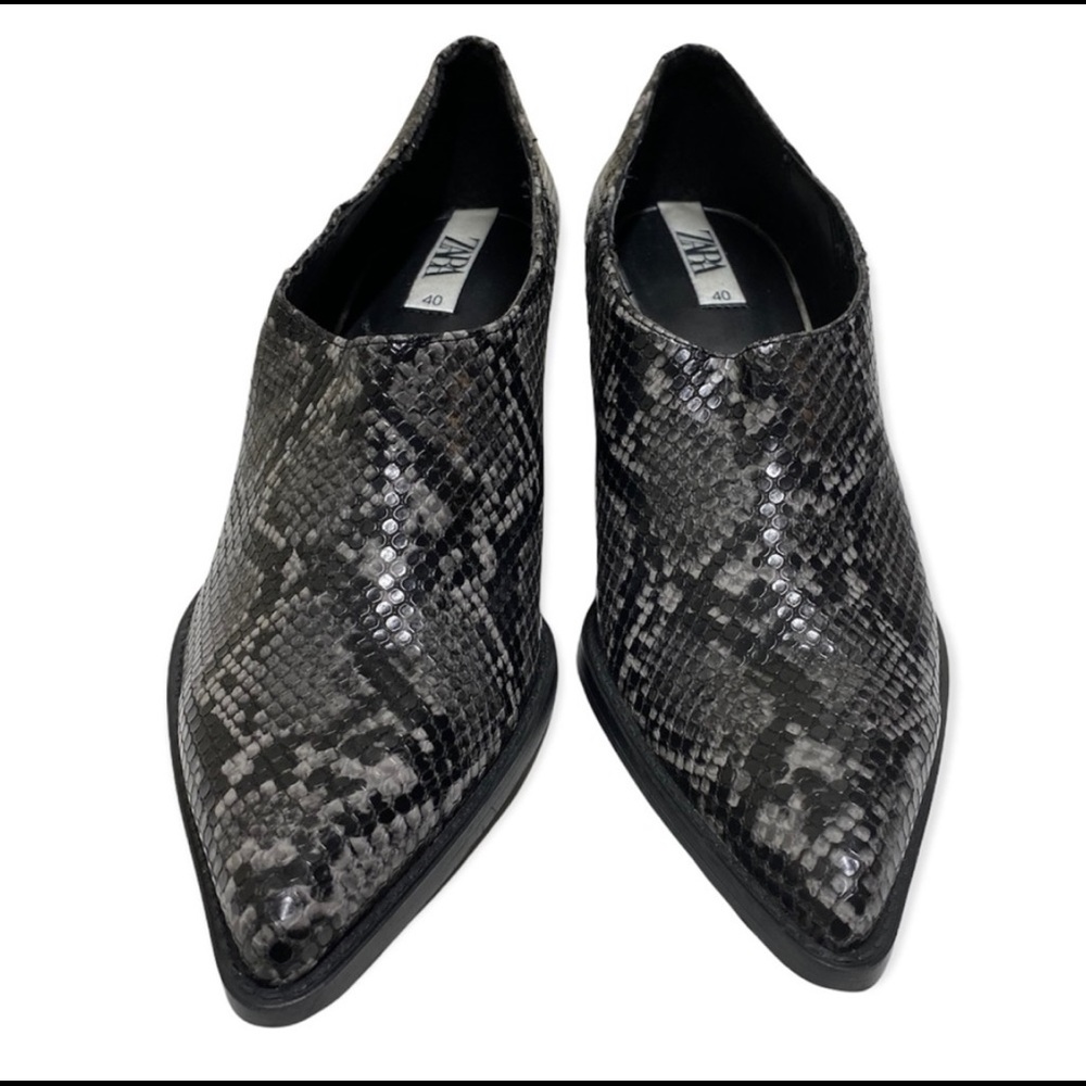 Zara Animal Print Grey Snakeskin Cowboy Heel - Sz 9